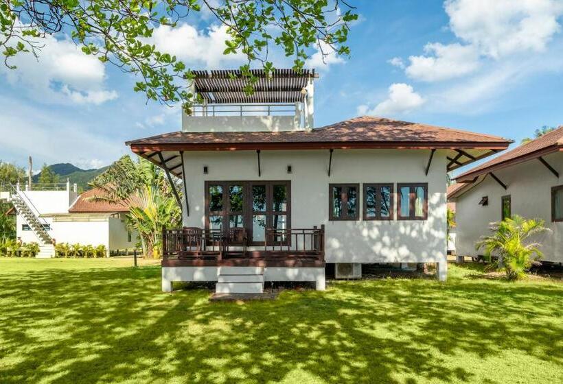 هتل Koh Chang Longstay Resort