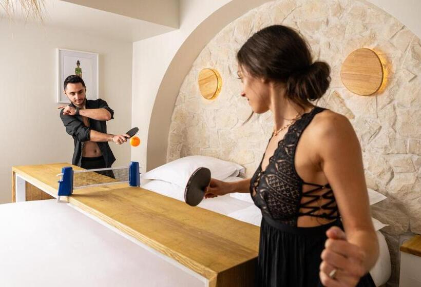 Отель Minamina, Chambre Avec Jacuzzi Privatif