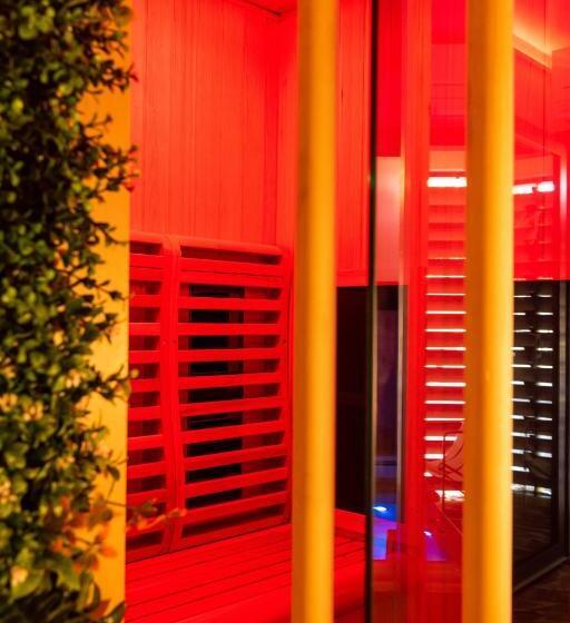 Отель Minamina, Chambre Avec Jacuzzi Privatif