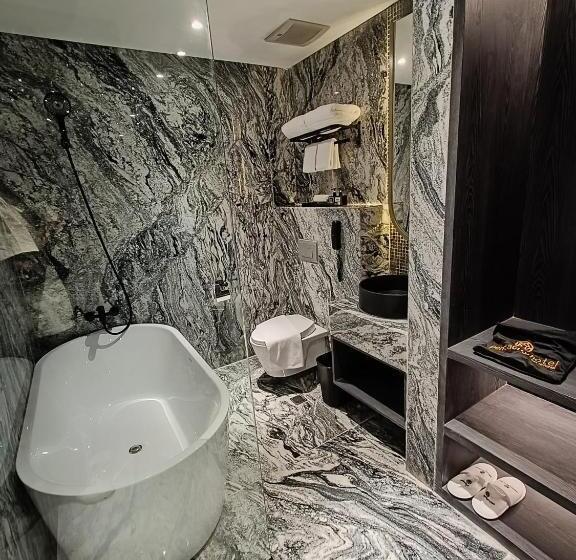 The All   Suite Pentacity Hotel Balikpapan