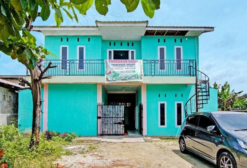 هتل Spot On 91918 Najla Guest House Syariah