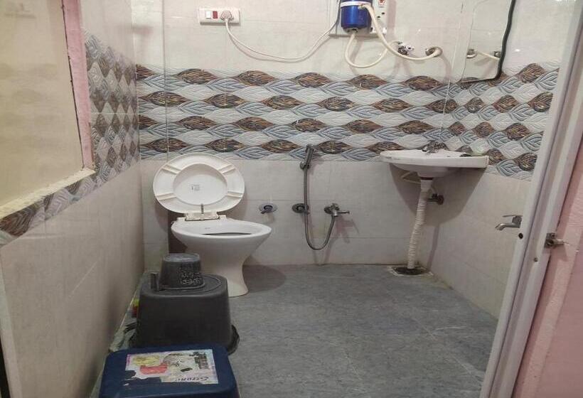 酒店 Vrundavan Resort, Narmada