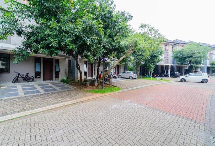 فندق صغير Apik Kamila Bsd