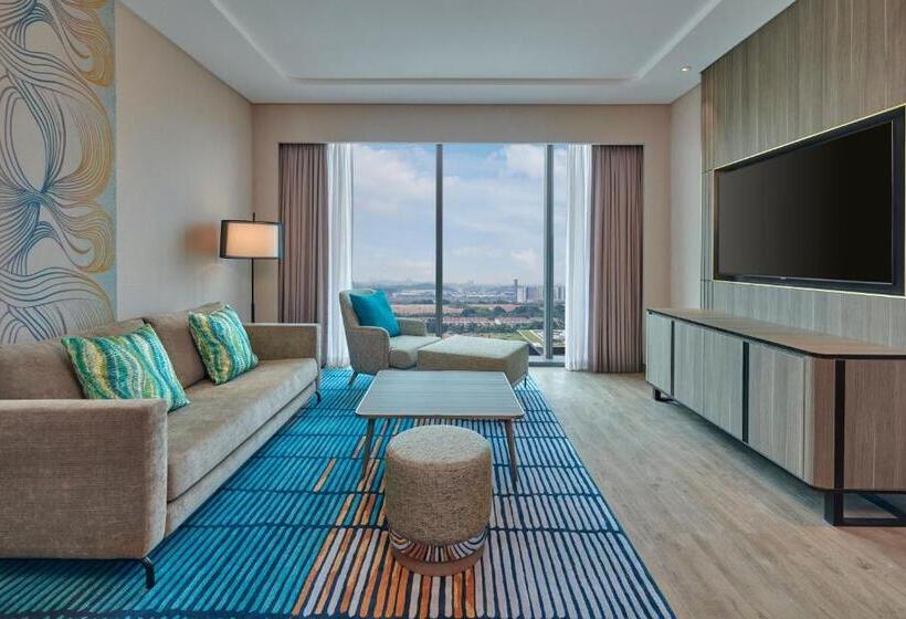 هتل Courtyard By Marriott Setia Alam