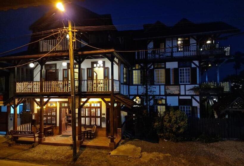 هتل Greenheart Boutique