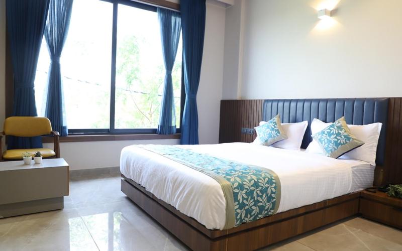 Отель Maple Tree Inn