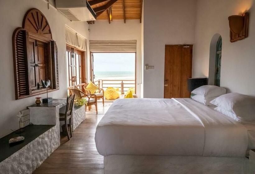 Hotel Sānti Beach House With Pool & Beach