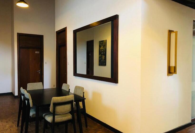 酒店 Tropic Inn   Mount Lavinia