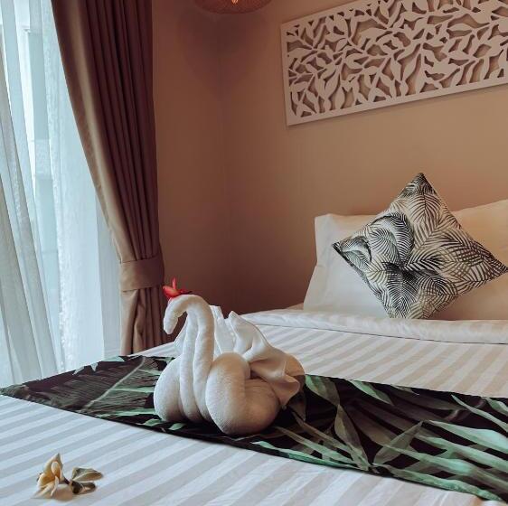هتل Vannee Golden Sands Beachfront Resort