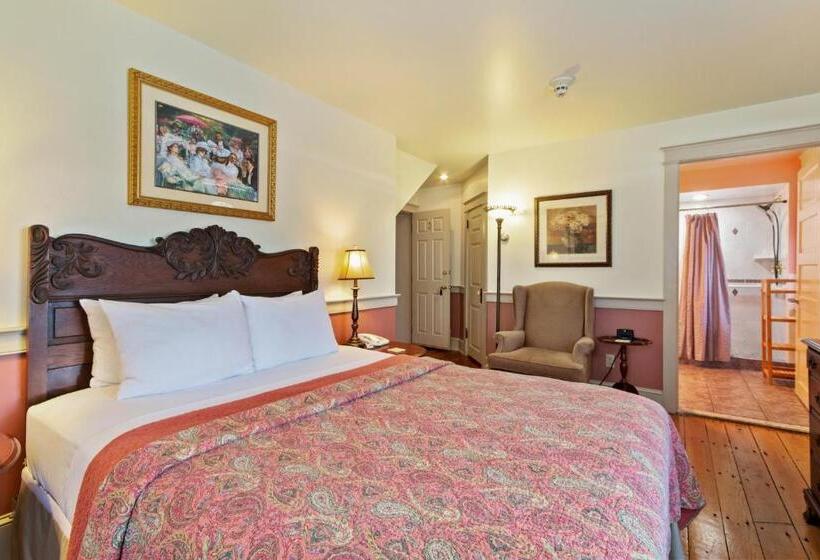 After Eight Bed And Breakfast