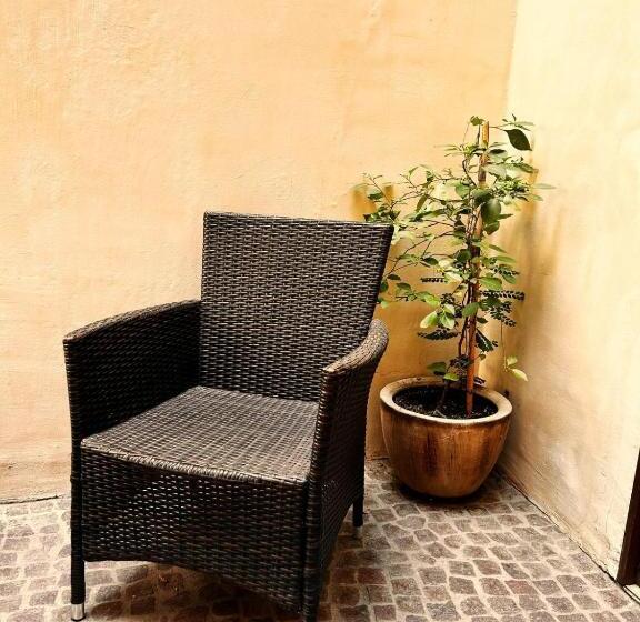تختخواب و صبحانه Bito S Hotel Boutique