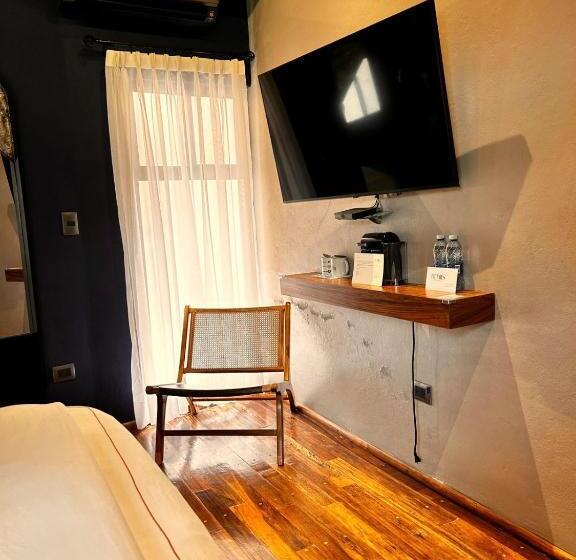 تختخواب و صبحانه Bito S Hotel Boutique