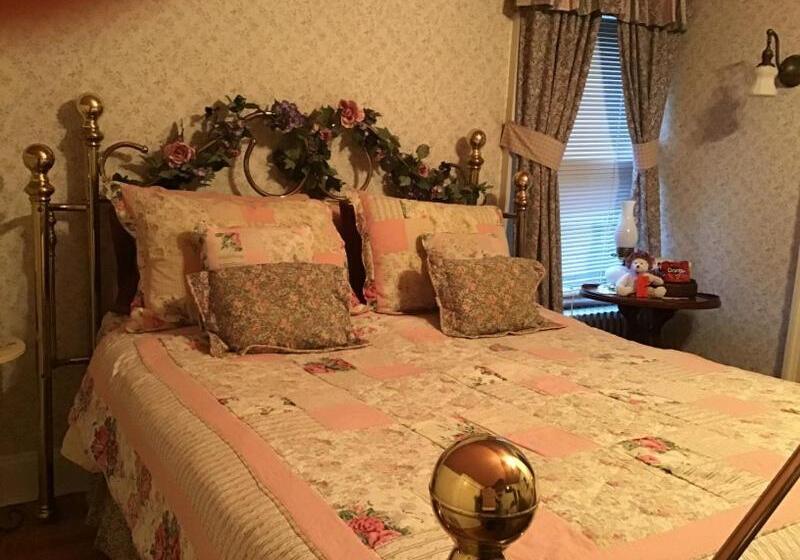 ベッドアンドブレックファースト Brookview Manor Inn