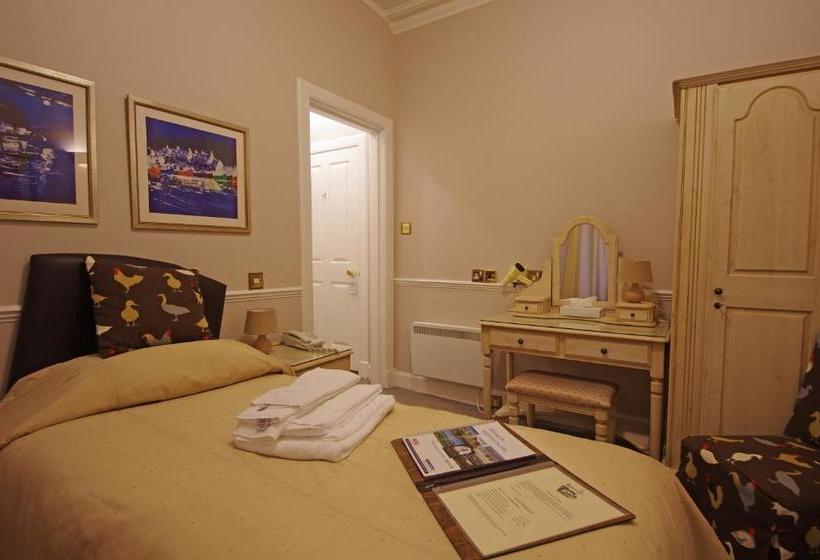 تختخواب و صبحانه Cairnbaan