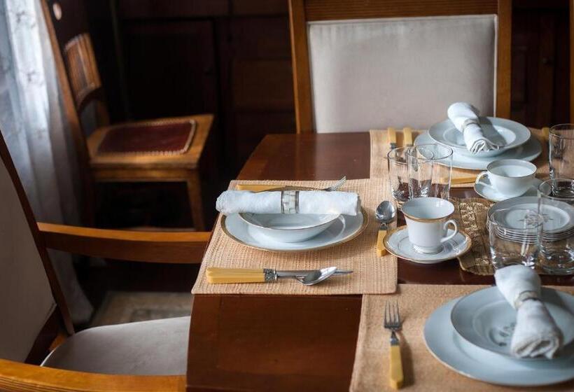 مبيت وإفطار Craftsman Inn