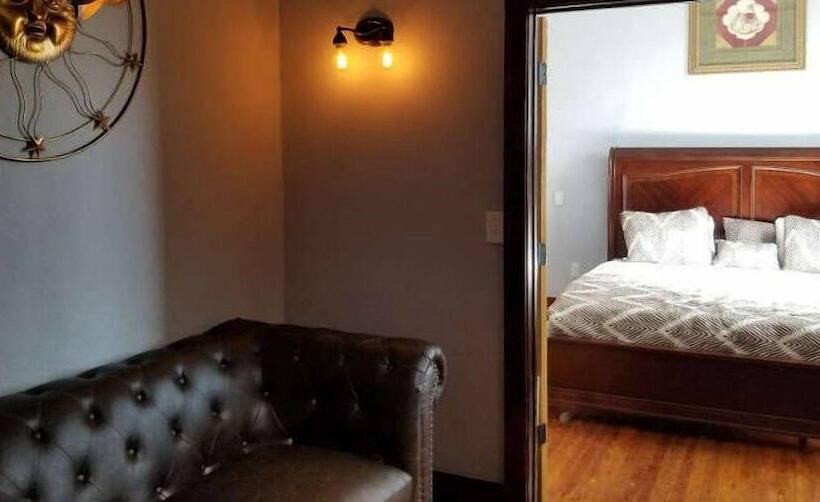 مبيت وإفطار Defuniak