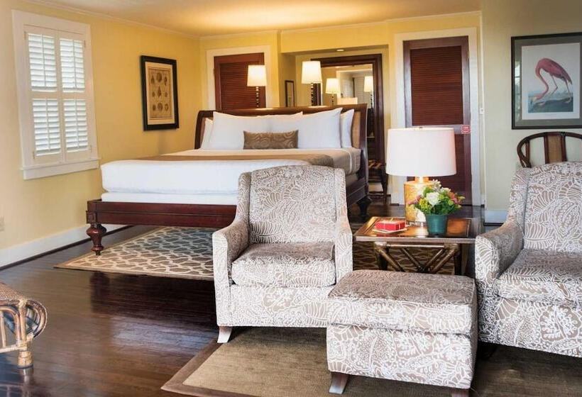 مبيت وإفطار Elizabeth Pointe Lodge