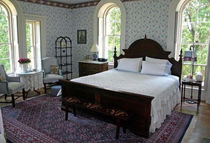 Bed and Breakfast Mayhurst Estate