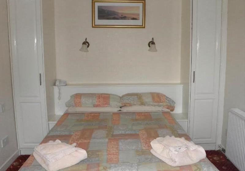 צימר Morefield Motel