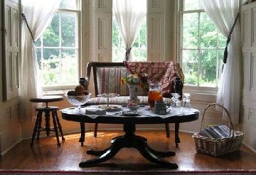 مبيت وإفطار The Doctor's Inn