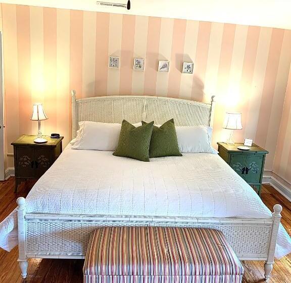 مبيت وإفطار The Lily Inn  Burlington