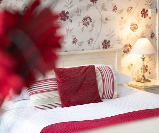 مبيت وإفطار Trelawney Hotel   Guest House