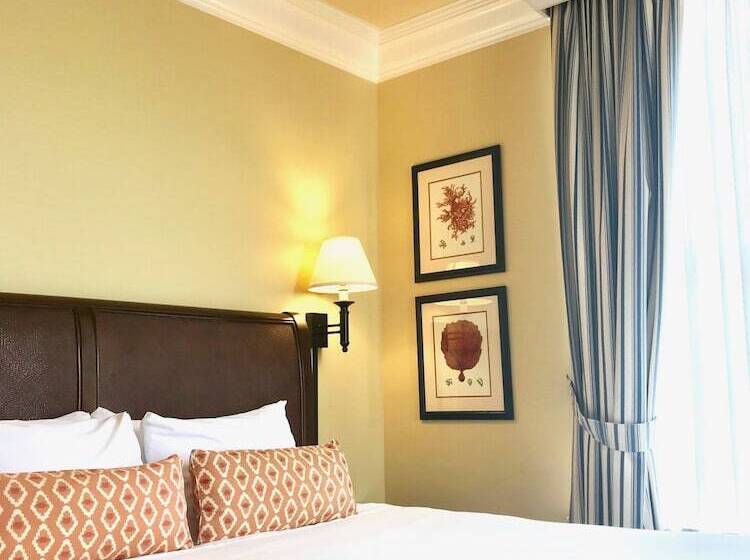 مبيت وإفطار West Cliff Inn, A Four Sisters Inn