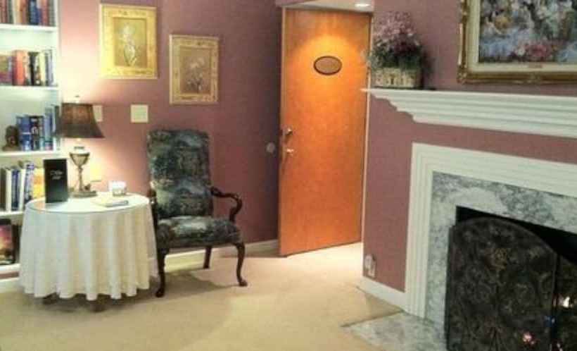 Brookside Mountain Mist Inn B&b