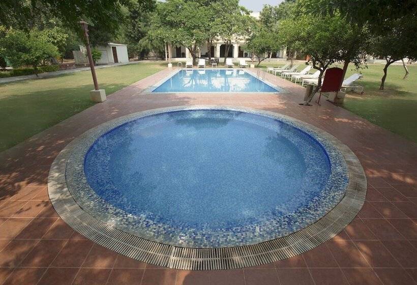 فندق Dhawala Resort By Aamod