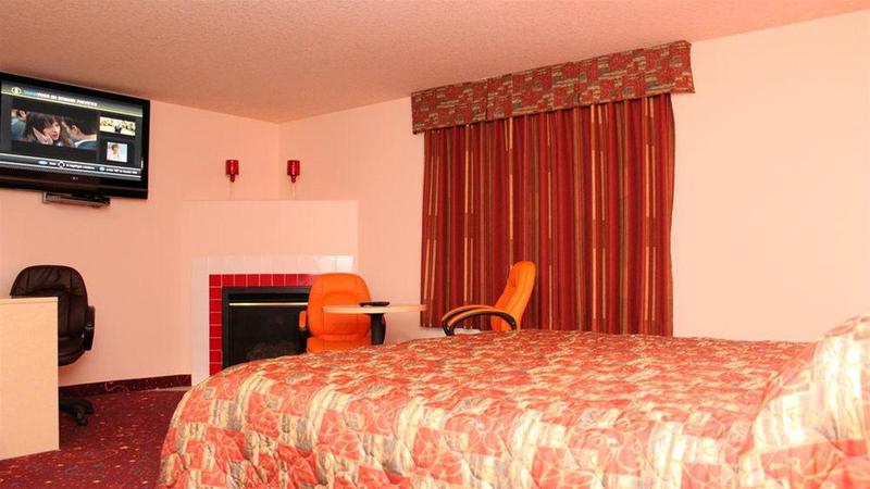 בית מלון כפרי Crystal Star Inn Edmonton Airport With Free Shuttle To And From Airport
