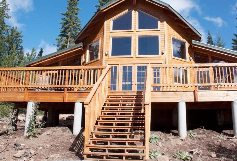 فندق Green Springs Inn & Cabins