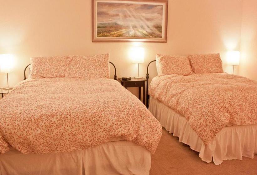 فندق Green Springs Inn & Cabins