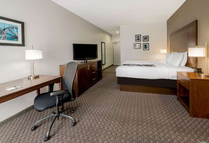 هتل La Quinta By Wyndham Fort Worth Eastchase