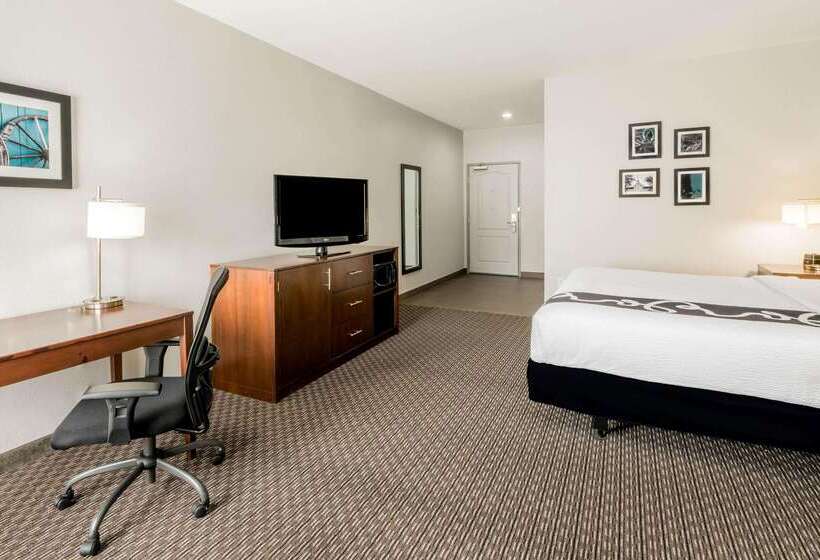 هتل La Quinta By Wyndham Fort Worth Eastchase