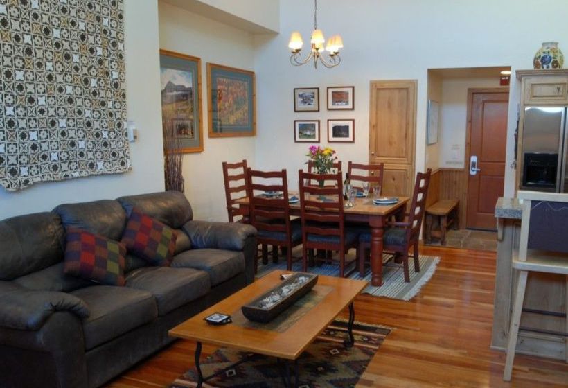 בית מלון כפרי Lift Lodge Condo