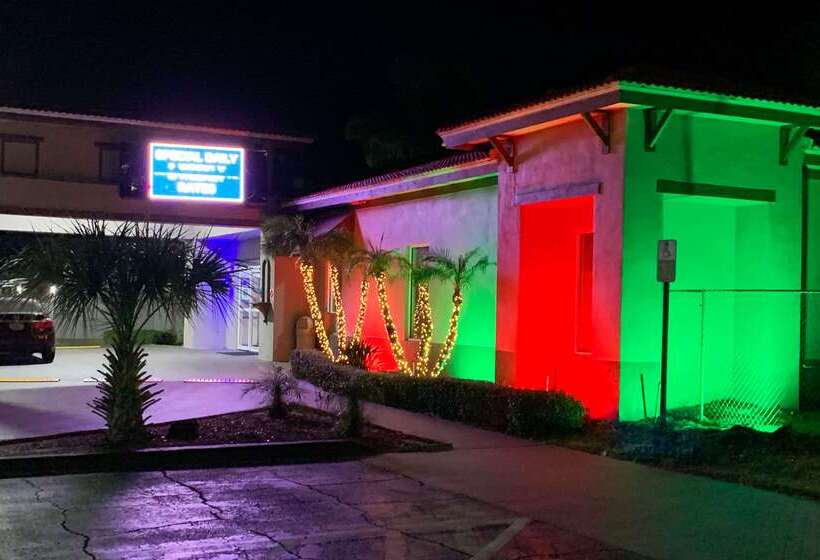 בית מלון כפרי Rodeway Inn Sun City Center