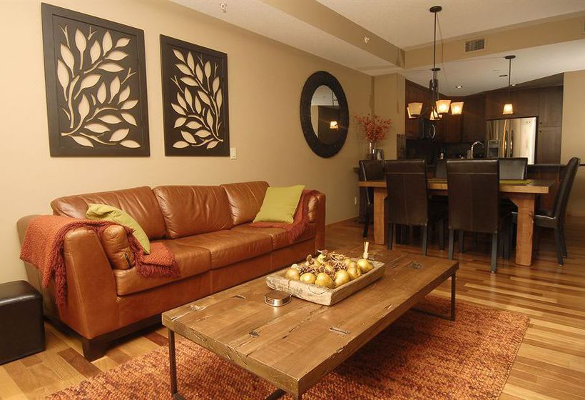 בית מלון כפרי Rundle Cliffs Lodge By Spring Creek Vacations