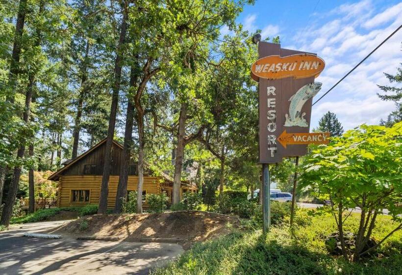 Отель Weasku Inn