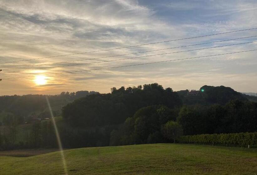 تختخواب و صبحانه Logis125 I Barbara Hofmann