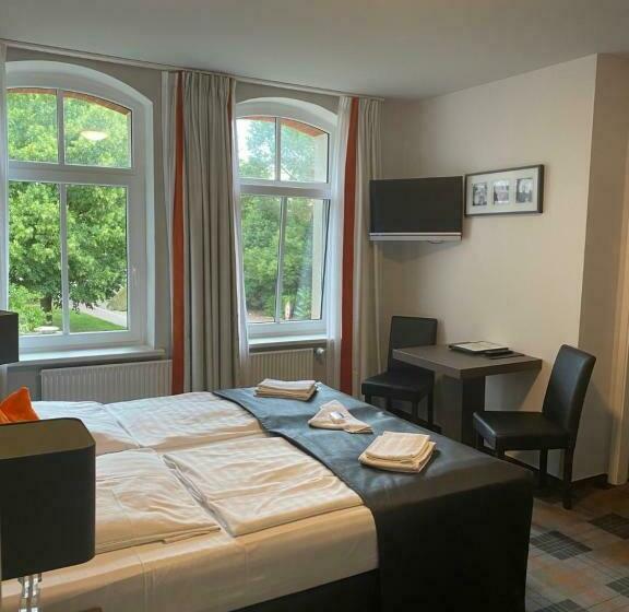 민박 Seehotel Krakow Am See