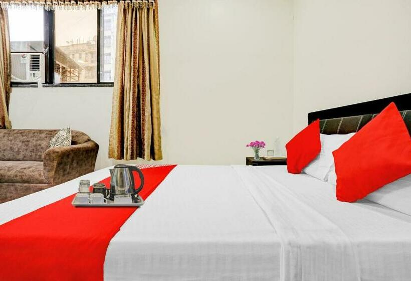 호텔 Nirvana Lodging & Boarding By Wb Inn