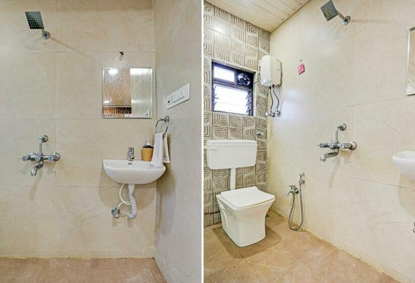 호텔 Nirvana Lodging & Boarding By Wb Inn
