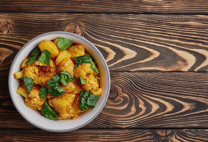 ホテル Oyo 90099 Grand Beach