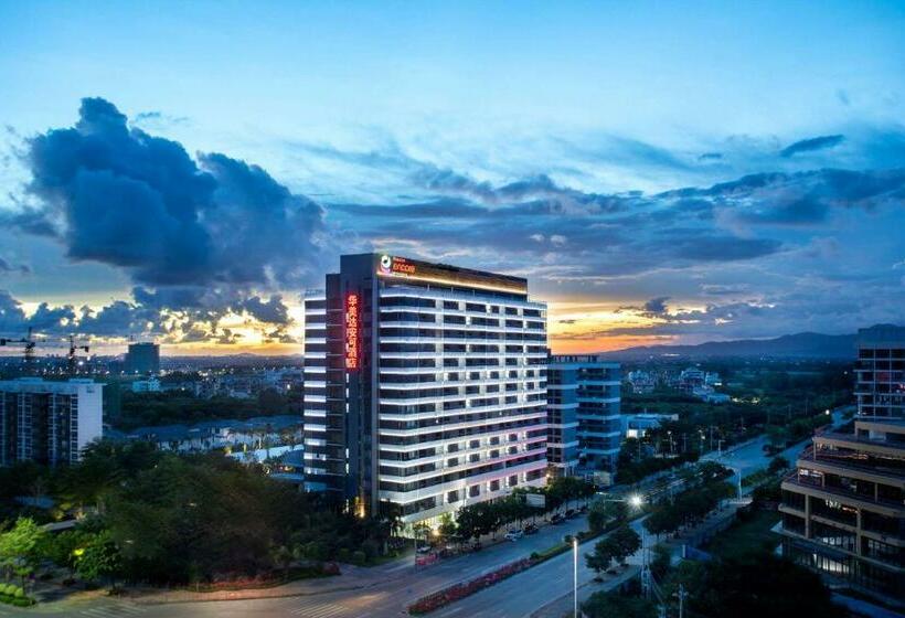 Отель Ramada Encore By Wyndham Jiusuo Downtown