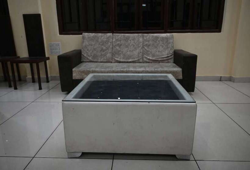 בית מלון כפרי Shivlinga Villa