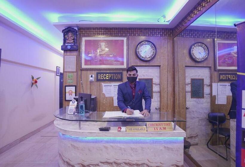 فندق Shukla Brothers By Wb Inn