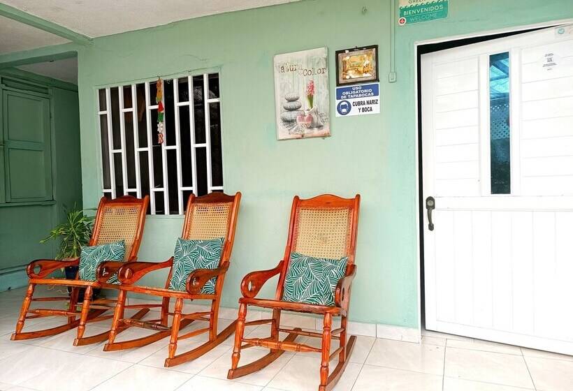 پانسیون Room In House   Posada Nativa Green Sea San Luis