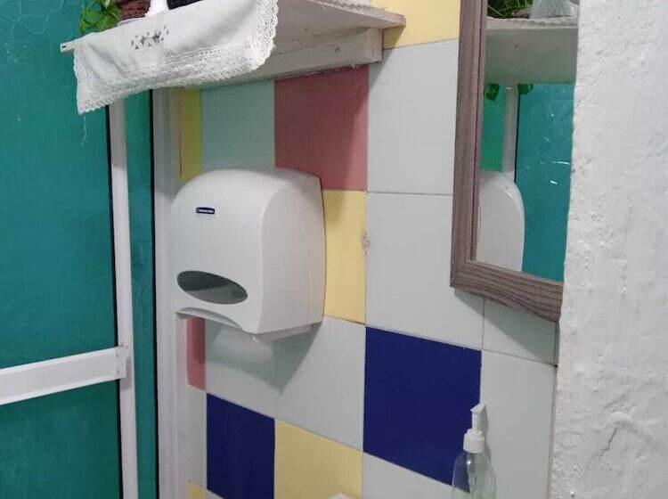 پانسیون Room In House   Posada Nativa Green Sea San Luis