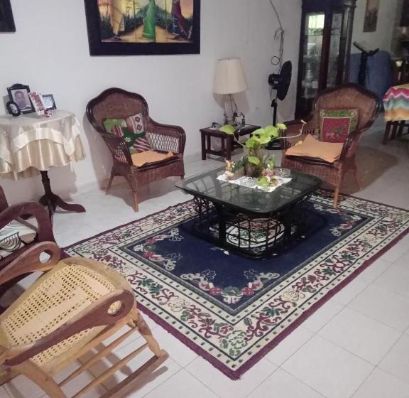 پانسیون Room In House   Posada Nativa Green Sea San Luis