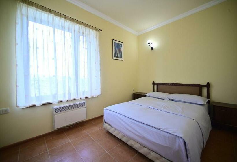 پانسیون Sevan Tarsus Guesthouse